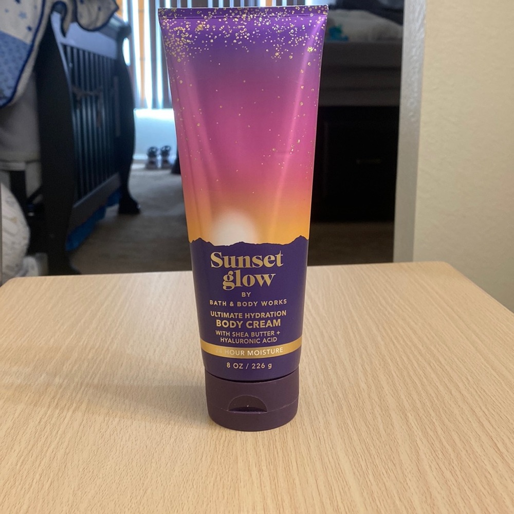 Sunset glow body cream